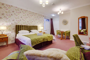 Guest Suite- click for photo gallery